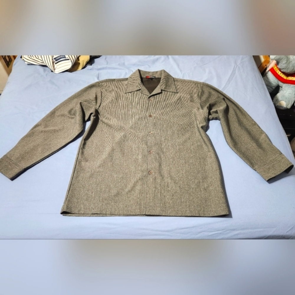 Button Down - Picture 2 of 3